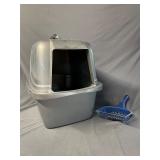 Enclosed Cat Litter Pan & Scoop