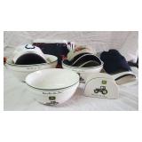 John Deere Bowl Set w/Napkin Holder & Hats