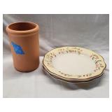 (2)Better Homes Plates & Southern Living Pot