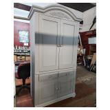 Large Entertainment Center 82.5'Hx21'Dx41.25'