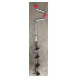 StrikeMaster Hand Crank Ice Auger