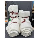 (4) White Duvet Inserts-Various Sizes (1 Queen)