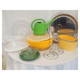 Home Good Lot Including Vintage Tupperware