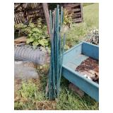 16 Metal garden posts assorted lengths