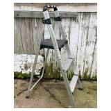 Rubbermaid Commercial Type II Step Stool
