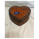 Heart Shaped Storage Box 8.5ï¿½x7.5ï¿½x 4ï¿½