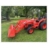 Kubota L2501 Diesel Utility Tractor / LA525 Loader