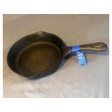 Benjamin&Medwin Cast Iron Skillet 8ï¿½