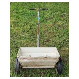 Ev-N-Spred Spreader