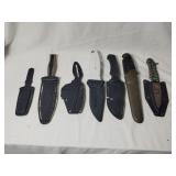 7 Fixed blade knives in sheathes