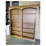 Oak bookshelf 72' x 84' x 11.25'