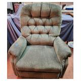 LazyBoy Recliner 41'Hx32'×28'