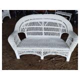 Wicker loveseat 55' x 29' x 34'