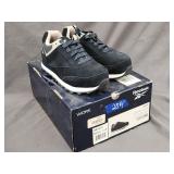 New Reebok Athletic Shoe: Men's, Size 4 1/2, W