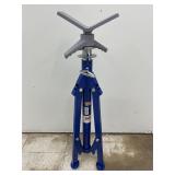 WESTWARD V-Head Pipe Stand: 22XR01