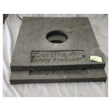 (2)Cortina Rubber Weighted Base 16'ï¿½16'ï¿½1.25'