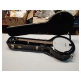 Remo Morgan Monroe banjo in mubt hard case