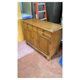 Heavy wood serving station