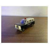 Metal Police wagon(Missing Wheel)