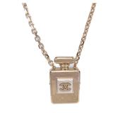 Chanel CC B22S Metal Gold