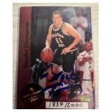 Brooks Thompson signed basketball card