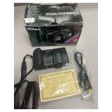 Vintage Nikon CoolPix 990 Camera - Like New