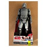 Star Wars Captain Phasma Figure