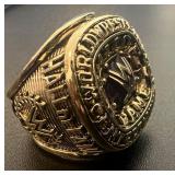 2004 WWE - World Wrestling Entertainment Gold Ring