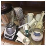 Contents Lower Cabinet with Black & Decker Blender