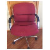 Armed Rolling Office Chair