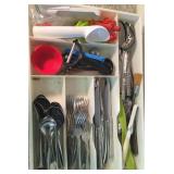 Contents Of Kitchen Drawer