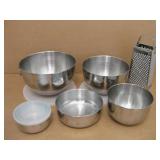 Mixing Bowls W/Lids & Grater Largest 8'