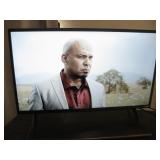 Vizio 32' Smart TV W/Remote & Box Works