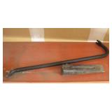 24' Crow Bar & Dasco 805 Splitting Wedge