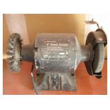 Black & Decker 6' Bench Grinder Powers On