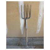 42' Wood Handled Pitch Fork