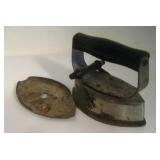 4' Antique Mini Sad Iron W/Iron Plate Rest