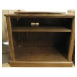 35x 18x 28 Pressed Wood TV Stand W/Swivel Stand