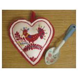 Felt Heart Wall Decor & 7' Painted Metal SPoon