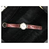 Womenï¿½s Analog Wristwatch with Leather Strap