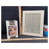 ORNATE  RAISED SCROLL FRAME & JAR NIGHT LIGHT