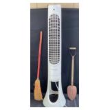 HONEYWELL FAN & VINTAGE CHILD BROOM/SHOVEL