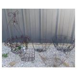 RUSTIC METAL WIRE HANGING BASKET/PLANTERS