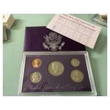 1989 US Mint Proof Set in hard case 5 coins