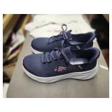 skeechers size 7 slip on womens, 3 pr xlarge