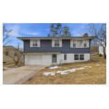 Northwest Omaha House For Sale at Auction