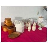 Mixed Kitchen & Dcor Lot Rae Dunn, Shakers, Vases & Bowls Mixed Kitchen & Dcor Lot Rae Dunn, Shakers, Vases & Bowls