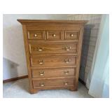5 Style Drawer Solid Oak Dresser 5 Style Drawer Solid Oak Dresser