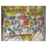 Vintage Oversized Floral Quilt with Pillow Cover & Sheets Vintage Oversized Floral Quilt with Pillow Cover & Sheets