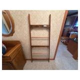 Vintage Wooden Quilt or Blanket Ladder Vintage Wooden Quilt or Blanket Ladder
